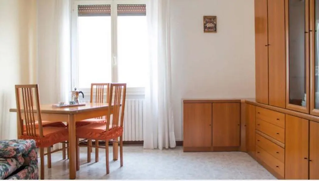 Apartment Appartamenti La Porta Sul Lago Laglio Italy