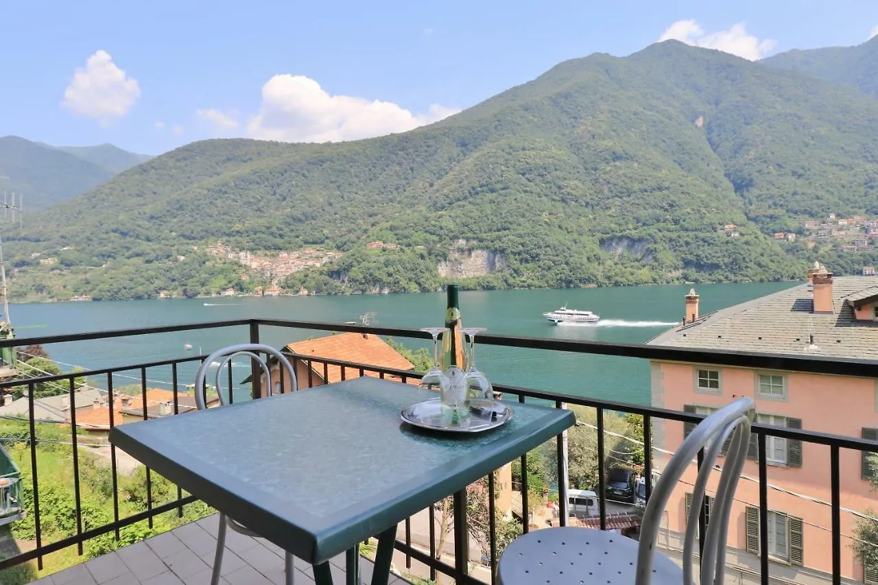 Appartamenti La Porta Sul Lago Laglio Apartment