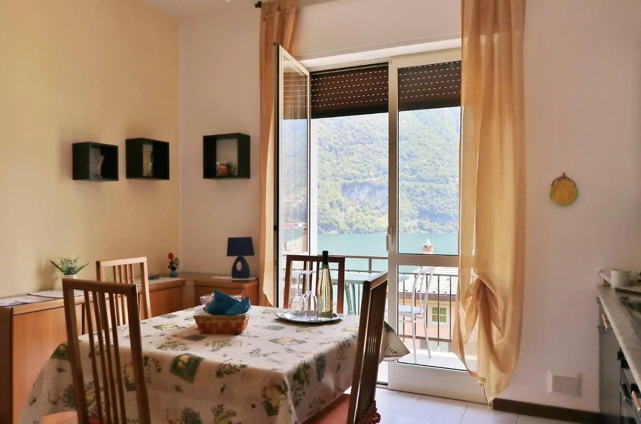 Appartamenti La Porta Sul Lago Laglio Apartment