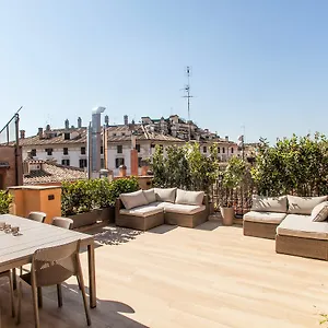 Spanish Steps Design Penthouse With Terrace , Rome Italy