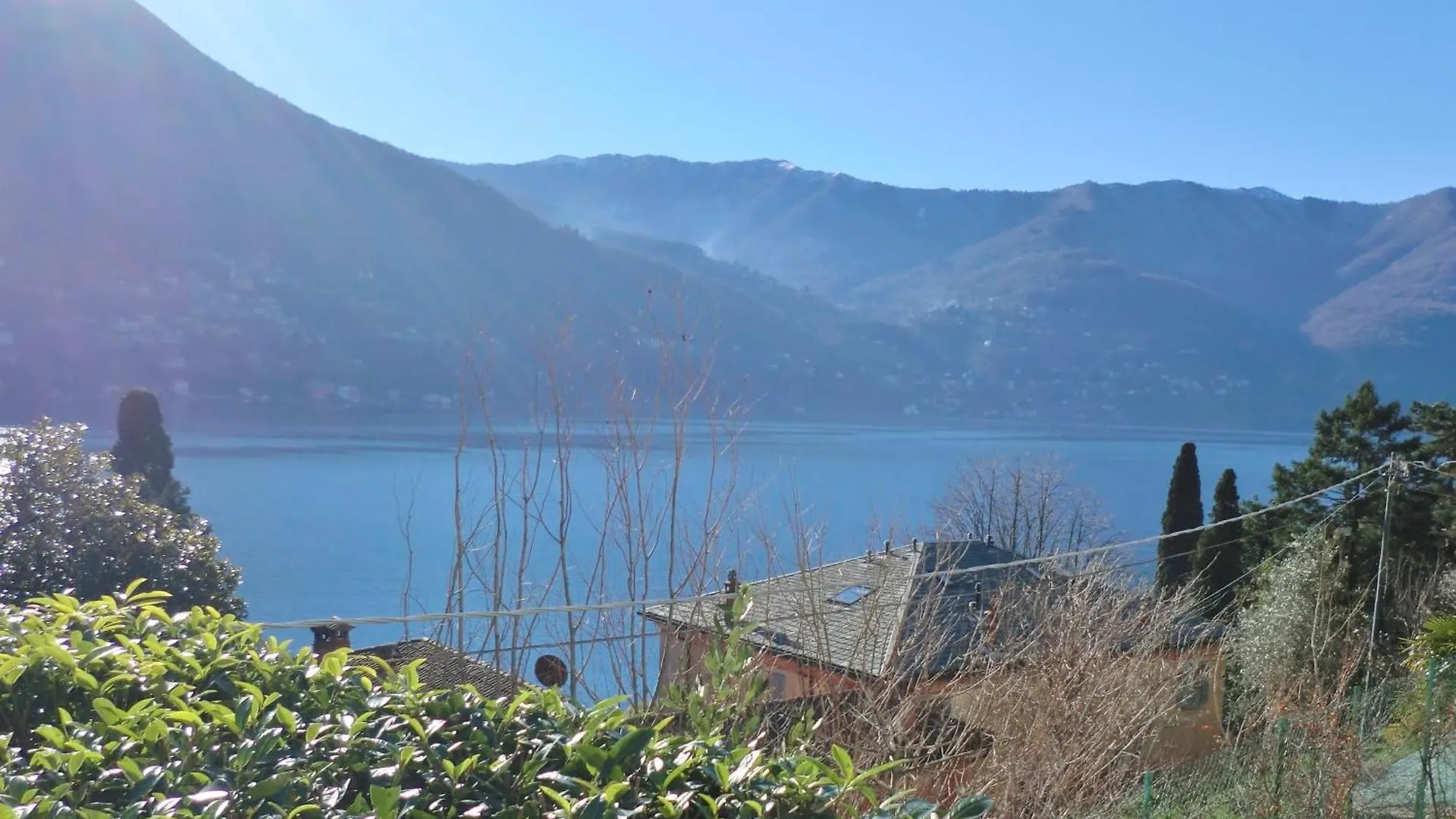 Appartamenti La Porta Sul Lago Laglio Italy
