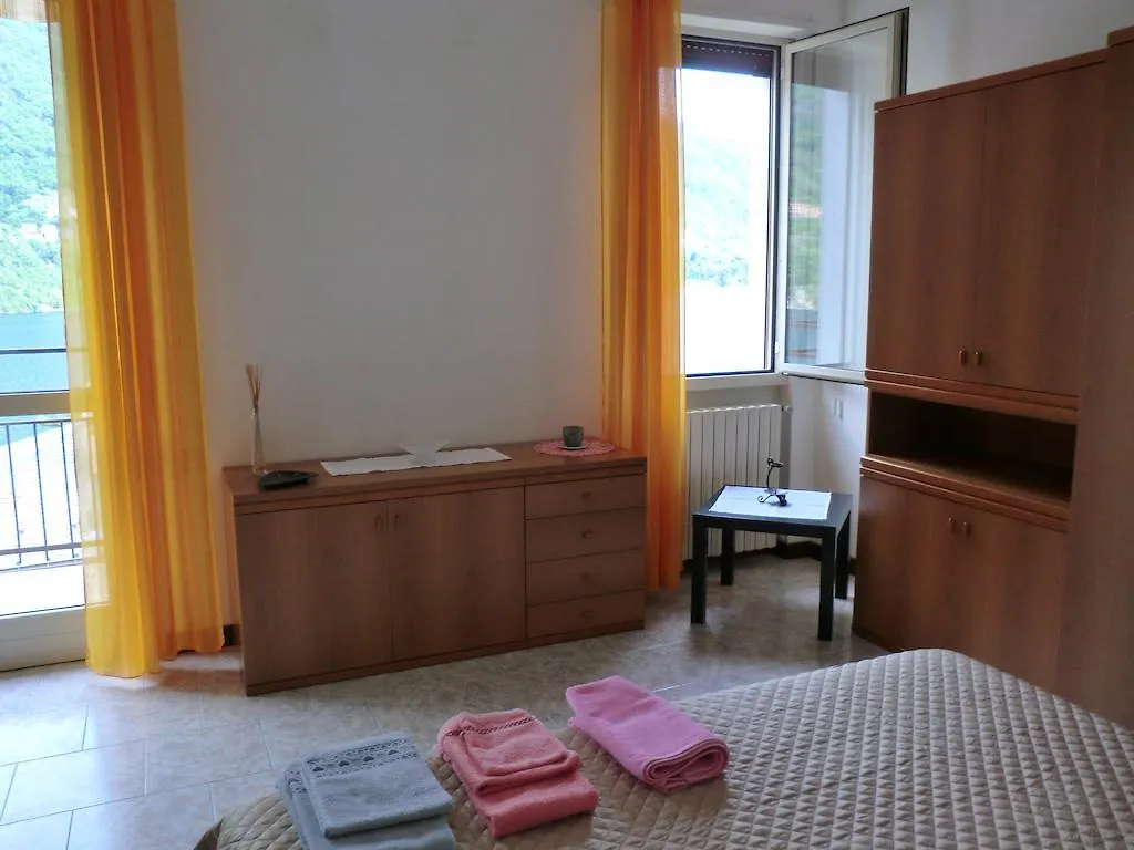 Appartamenti La Porta Sul Lago Laglio Apartment