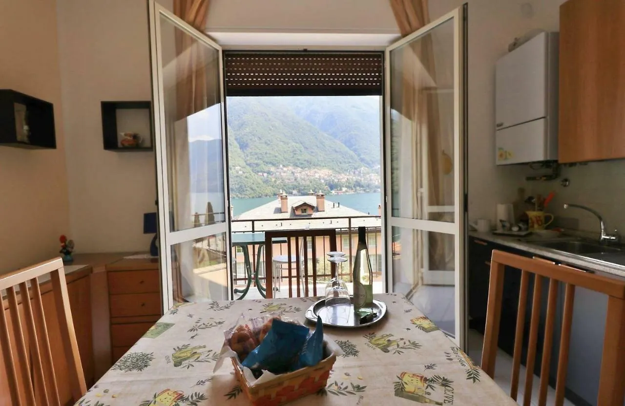 Appartamenti La Porta Sul Lago Laglio Apartment